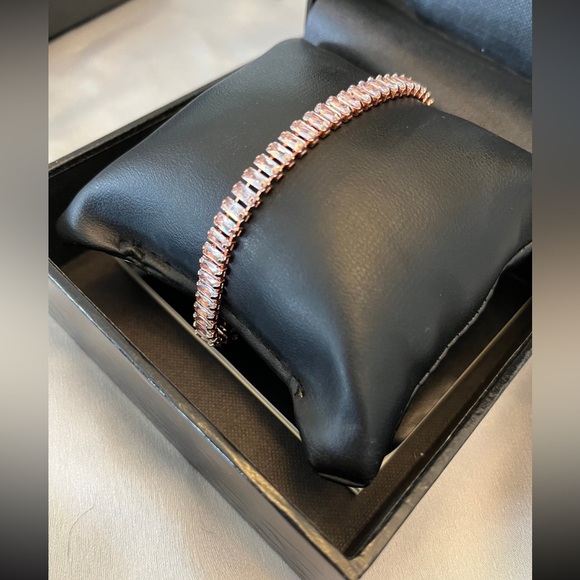 Rose Gold Diamond Tennis Bracelet - Picture 1 of 3